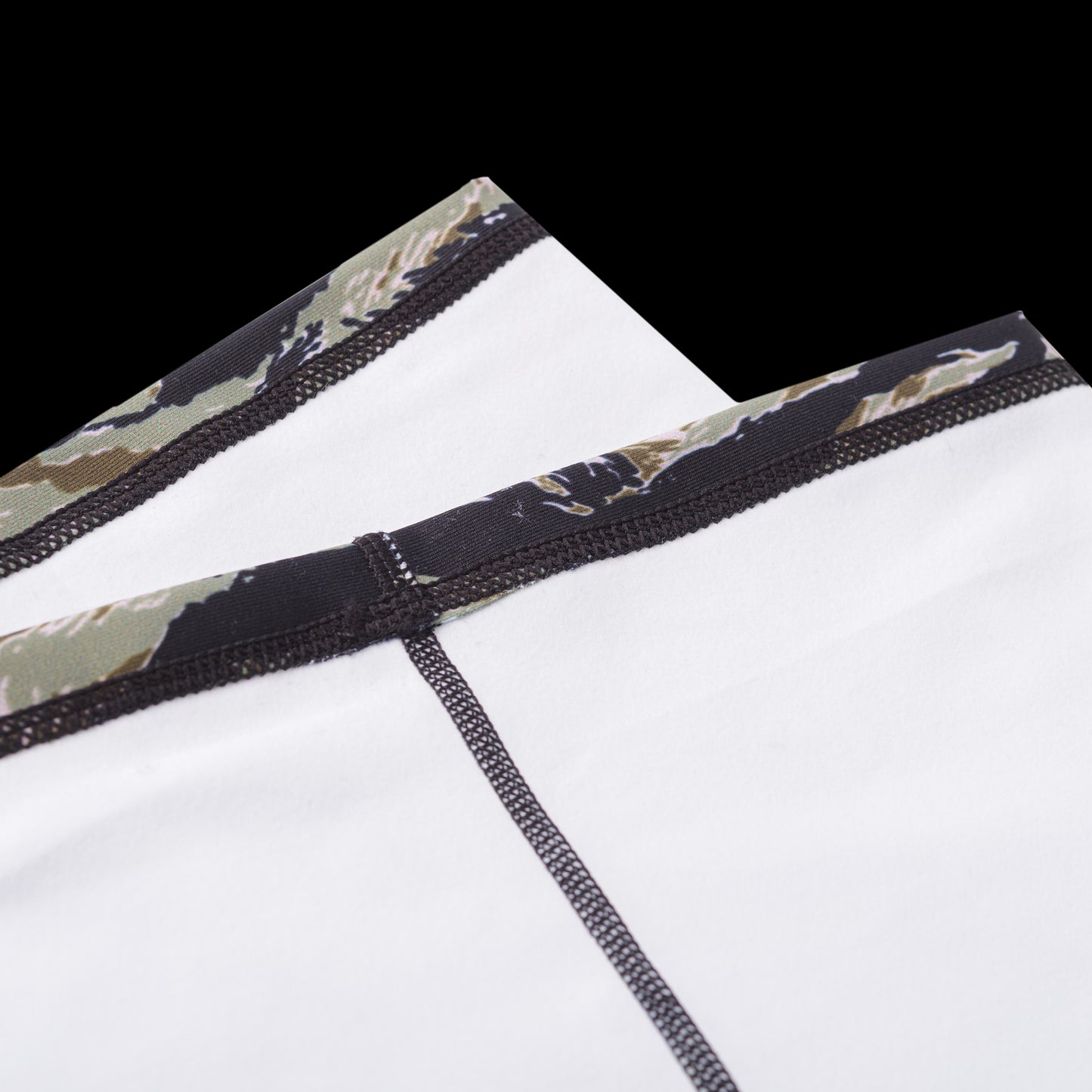 Thermal Tiger Stripe Camo Neck Warmer